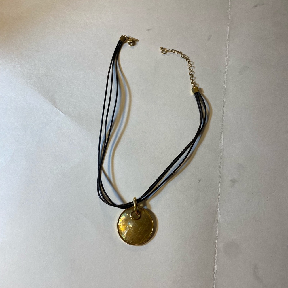Lia Sophia, Vintage, Necklace, Gold & Black, w Gold Round Pendant (removable)